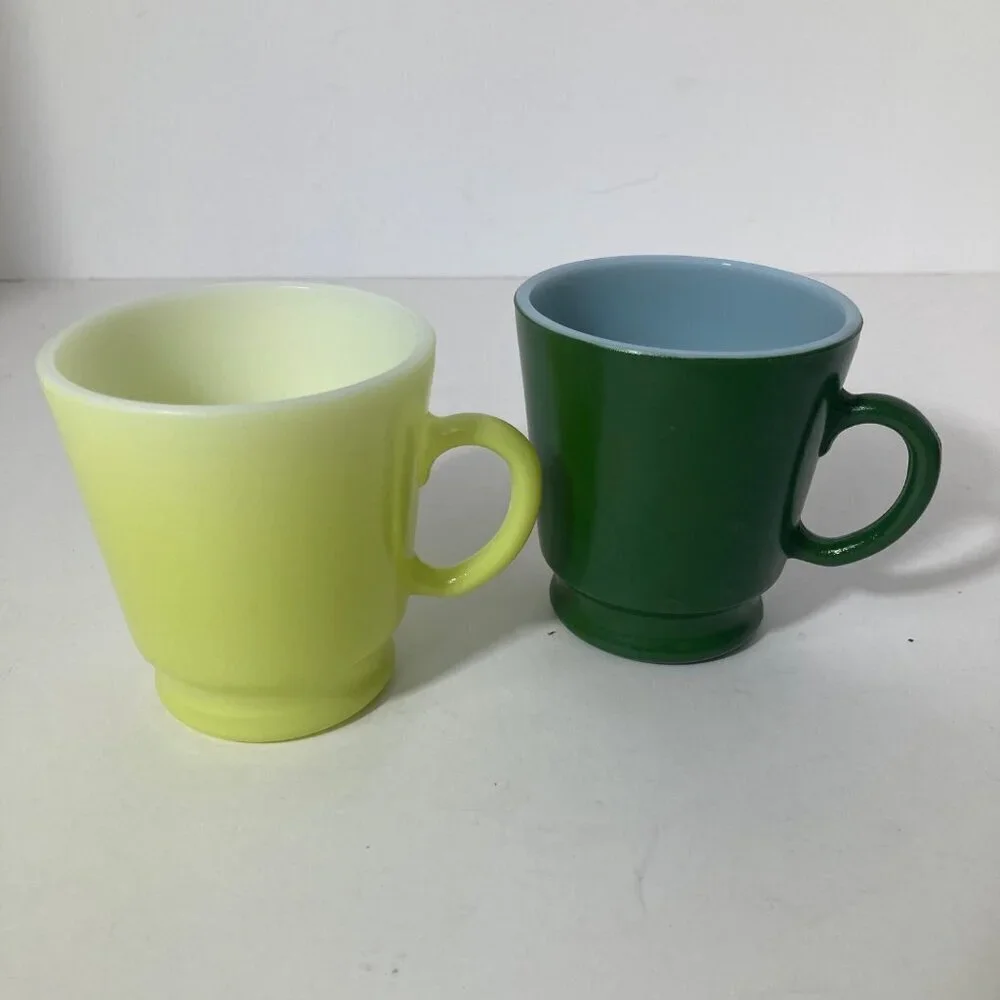 2 Vintage‎ Hazel Atlas Milk Glass Small Coffee Cups Yellow Green 3